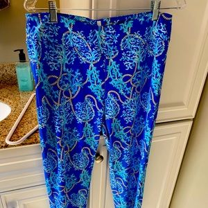 Lulu Comfortable clothing size Large pant